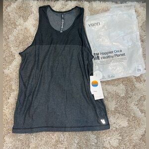 Vuori Charcoal Performance Apparel